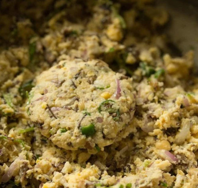 Green Moong With Vaazhapoo Vada