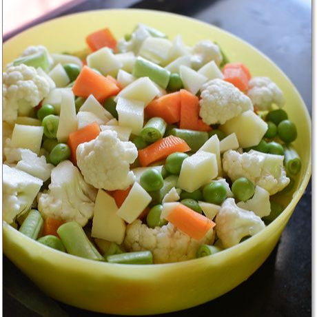 Veg Kurma/Stew Cuts